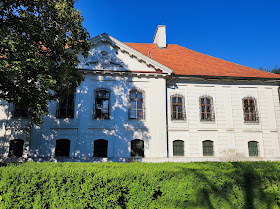 Kaštieľ / Múzeum historických hodín