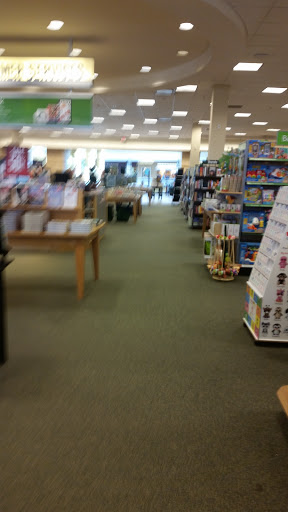 Book Store «Barnes & Noble», reviews and photos, 113 W County Center, Des Peres, MO 63131, USA