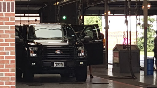 Car Wash «Mister Car Wash & Express Lube», reviews and photos, 600 Revere Blvd, Reading, PA 19608, USA