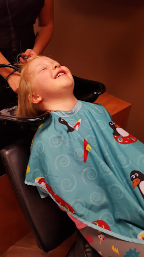 Beauty Salon «Saks Salon On First», reviews and photos, 265 1st Ave E, Shakopee, MN 55379, USA