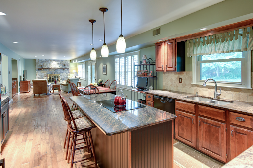 Real Estate Agents «Mary Byrnes-Realtor For Life, LLC. REMAX Main Line», reviews and photos, 49 Lancaster Ave, Paoli, PA 19301, USA