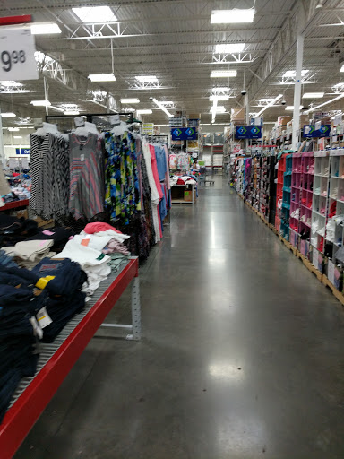 Warehouse club «Sams Club», reviews and photos