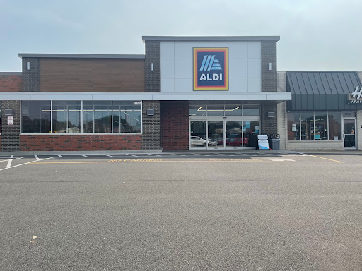 Supermarket «ALDI», reviews and photos, 47342 Van Dyke, Shelby Charter Township, MI 48317, USA