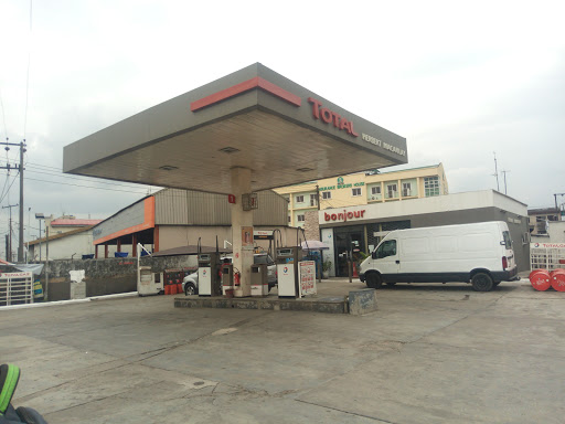 Total Petrol Station, Herbert Macaulay Way, Alagomeji-Yaba 100001, Lagos, Nigeria, Car Wash, state Lagos
