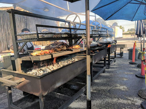 Grocery Store «Handy Market, Wine Store, Craft Beer Shop, Bottle Shop, Choice Meats», reviews and photos, 2514 W Magnolia Blvd, Burbank, CA 91505, USA