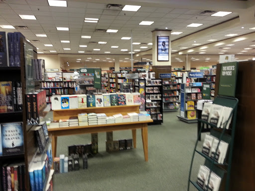 Book Store «Barnes & Noble», reviews and photos, 11500 Financial Centre Pkwy, Little Rock, AR 72211, USA