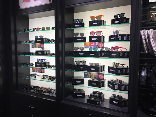 Gift Shop «Duty Free Americas», reviews and photos, 46792 Route 81, Alexandria Bay, NY 13607, USA