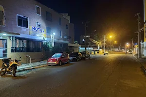 Hotel Pousada Sol e Mar diárias a partir de R$80,00 | Mensal R$700,00 - no centro litorâneo Maceió Al | Ambiente familiar. image