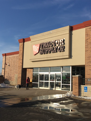 Tractor Supply Co., 4601 E Grand River Ave, Howell, MI 48843, USA, 