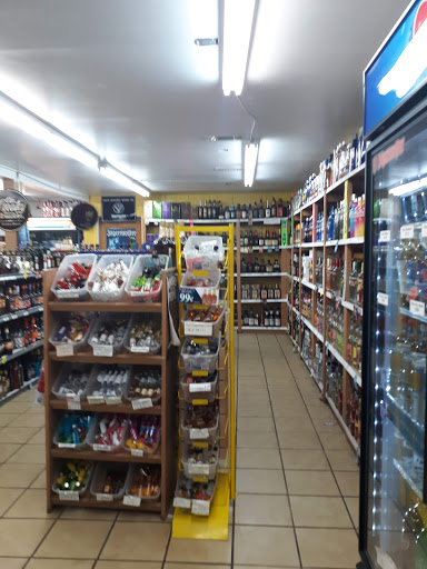 Liquor Store «State stree liquor & wine», reviews and photos, 1252 W State St, Bristol, TN 37620, USA