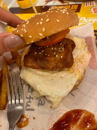 Q Burger 泰山泰高店