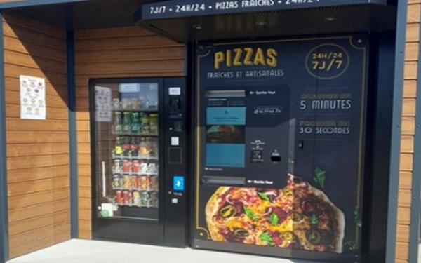 Distributeur pizza parking funiculaire 76470 Le Tréport