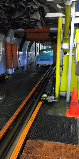 Car Wash «Redwood City Car Wash», reviews and photos, 215 El Camino Real, Redwood City, CA 94062, USA