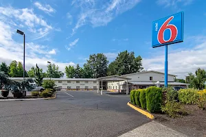 Motel 6 Gresham, OR - Portland image