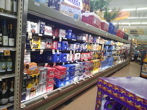 Grocery Store «Northgate Gonzalez Markets», reviews and photos, 2120 Pacific Ave, Long Beach, CA 90806, USA