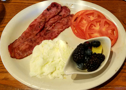 American Restaurant «Cracker Barrel Old Country Store», reviews and photos, 103 Paradise St, Manchester, TN 37355, USA