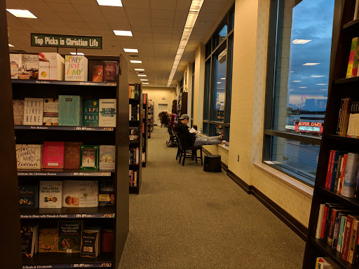 Barnes & Noble