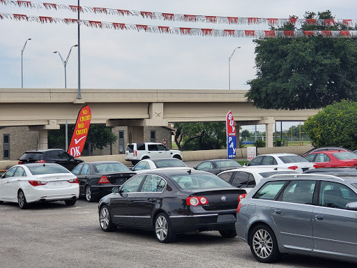 Used Car Dealer «Alpha Car Dealership LLC», reviews and photos, 4700 San Pedro Ave, San Antonio, TX 78212, USA