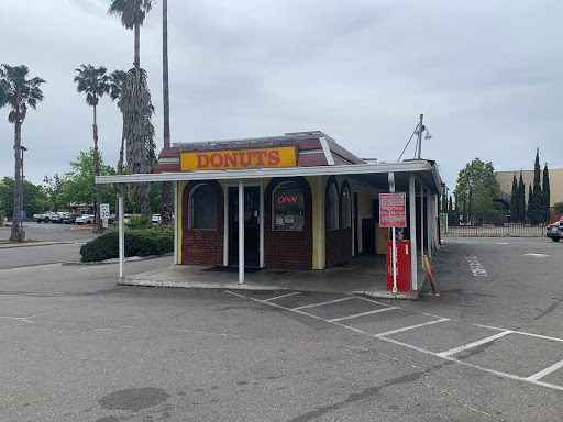 Donut Shop «Bakers Donuts», reviews and photos, 5027 Fruitridge Rd, Sacramento, CA 95820, USA