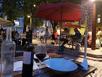 Atmosphère du Restaurant All'Osteria à Saint-Rémy-de-Provence - n°2