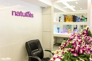 Naturals Salon image