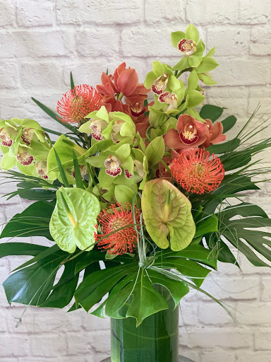 Florist «Sweet Pea Florist», reviews and photos, 5918 Naples Plaza, Long Beach, CA 90803, USA