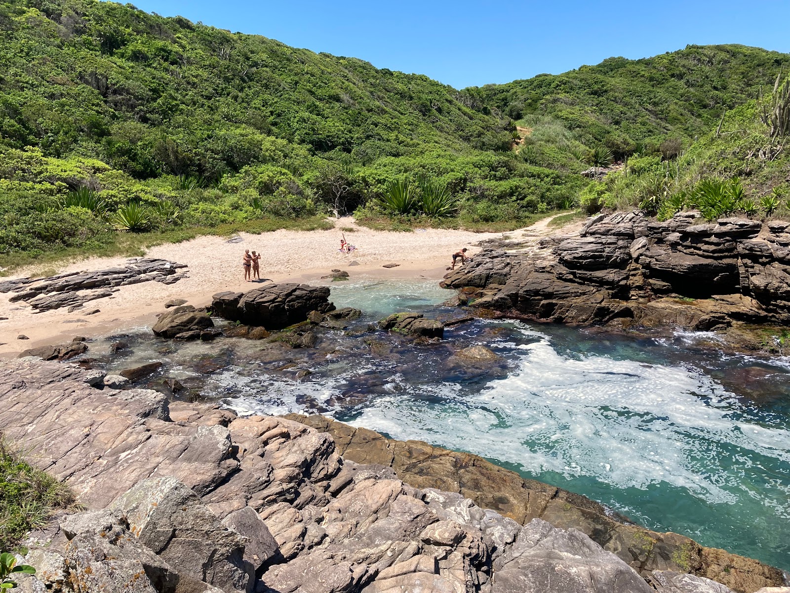 Praia da Foca的照片 带有明亮的沙子表面