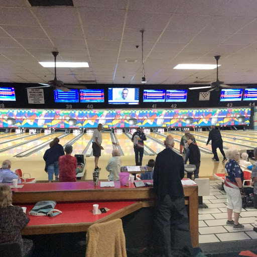 Bowling Alley «Pin Street At Fort Myers», reviews and photos, 4140 Fowler St, Fort Myers, FL 33901, USA