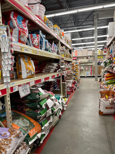 Home Improvement Store «Tractor Supply Co.», reviews and photos, 240 Willow Ave, Honesdale, PA 18431, USA