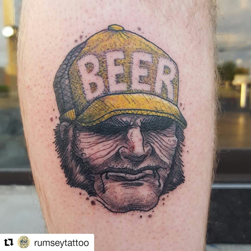 Tattoo Shop «Tattoo Machine Gun- Clark», reviews and photos, 1705 Charlestown New Albany Rd a, Jeffersonville, IN 47130, USA