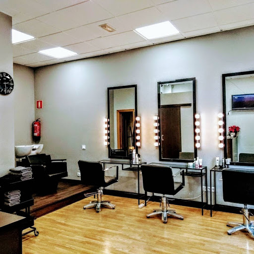 D' Maga Estilistas en Villanueva de La Cañada, Madrid