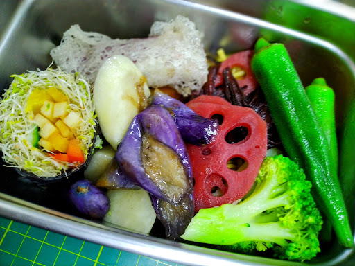 廣達素食自助餐 的照片