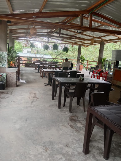 Restaurante Parador La Huerta Ruta del Sol - Boca de Monte de Lajas, Ruta Del Sol #kilometro 20, Caparrapí, Cundinamarca, Colombia