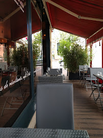 Atmosphère du Restaurant français Le Bouche à Oreille à Maisons-Laffitte - n°6