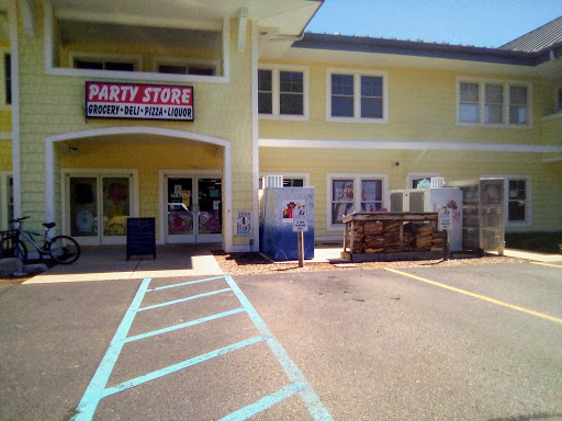 Party Store «Down the Hatch Party Store», reviews and photos, 1866 Ottawa Beach Rd, Holland, MI 49424, USA