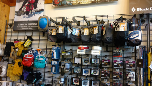 Camping Store «Erehwon Mountain Outfitter», reviews and photos, 599 West Glen Bay Avenue, Glendale, WI 53217, USA