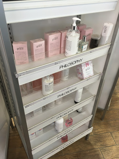 Hair Salon «Ulta Beauty», reviews and photos, 9270 Joliet Rd, Hodgkins, IL 60525, USA