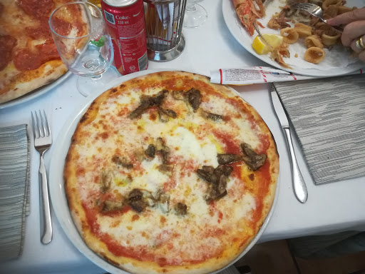 Ristorante La Grotta in Cairo Montenotte, Provincia di Savona