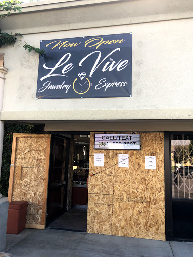 Jewelry Repair Service «Le Vive Jewelry», reviews and photos, 3540 Riverside Plaza Dr #312, Riverside, CA 92506, USA
