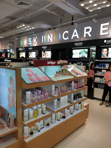 KIS Beauty Store at CentralWorld