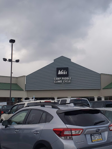 Camping Store «REI», reviews and photos, 200 Ridge Pike #115, Conshohocken, PA 19428, USA