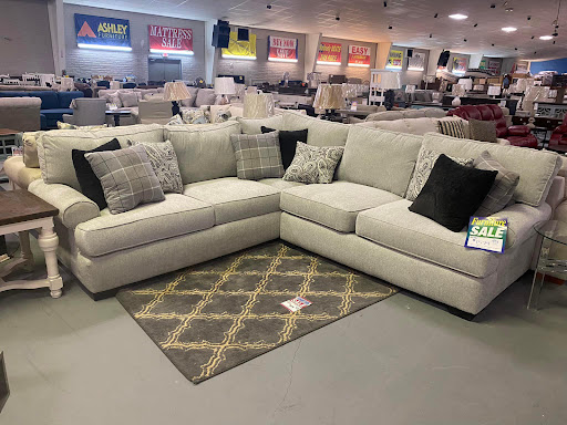 Furniture Store «Furniture Liquidators», reviews and photos, 16818 Florida Blvd, Baton Rouge, LA 70819, USA