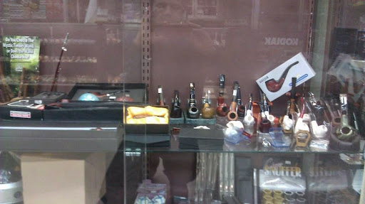 Tobacco Shop «ZIK SEATTLE SMOKE SHOP», reviews and photos, 419 Cedar St, Seattle, WA 98121, USA