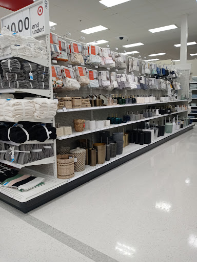 Department Store «Target», reviews and photos, 300 S Randall Rd, Elgin, IL 60123, USA