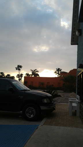 Laundromat «Bluewater Laundromat», reviews and photos, 104 W Corral St, South Padre Island, TX 78597, USA