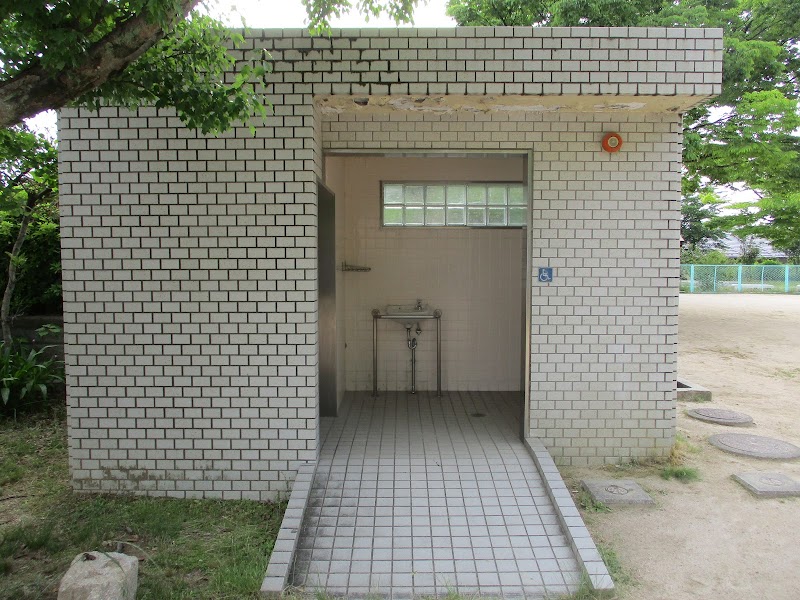 丹那西公園 公衆トイレ