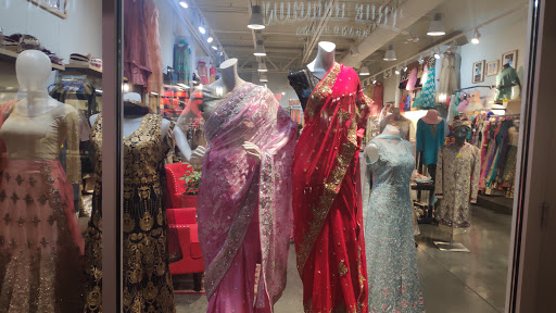 Shopping Mall «Twin Cities Premium Outlets», reviews and photos, 3965 Eagan Outlets Pkwy, Eagan, MN 55122, USA