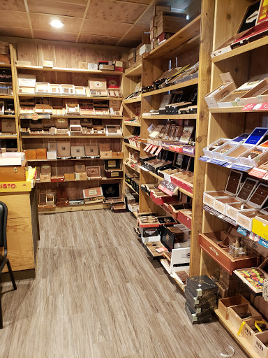 Cigar Shop «Osi Tobacco», reviews and photos, 4836 Hills and Dales Rd NW, Canton, OH 44708, USA