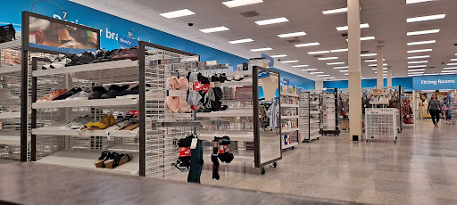 Clothing Store «Ross Dress for Less», reviews and photos, 3705 Tampa Rd, Oldsmar, FL 34677, USA