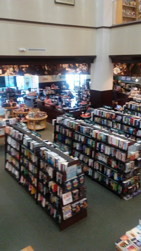 Book Store «Barnes & Noble», reviews and photos, 4015 Medina Rd, Akron, OH 44333, USA